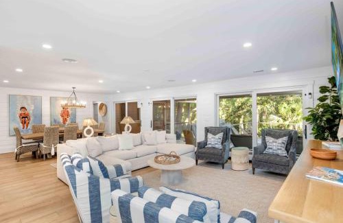 Vanderhorst Plantation House | 64 Surfsong Road by Akers Ellis Rentals