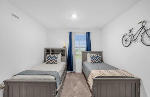 Davenport House | 654 LD - Tranquil Oasis 3BR Luxury Villa at Festival Resort
