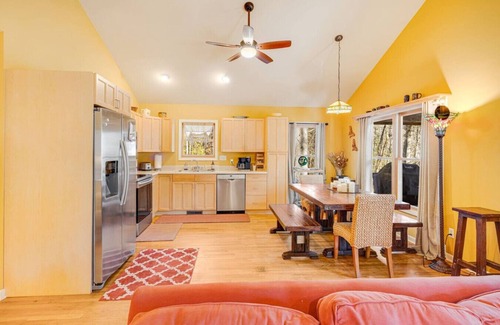 Brevard House | 66 Acre Nature Retreat with TWO Charming Cabins