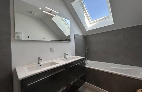 Erquy Villa | 668 - Magnifique maison familiale vue mer, 12 voyageurs à deux pas du centre d'Erquy