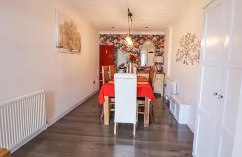 Prestatyn House | 67 Pendre Avenue