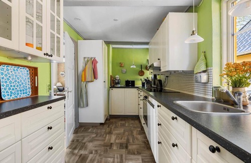 Ronne House | 6721 Rønne - Hallemarksvej 13