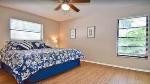 Lake Sarasota House | 6795 Sarasota