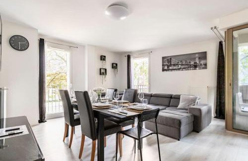 Arcueil Apartment | 67m2-15 minutes to Paris central