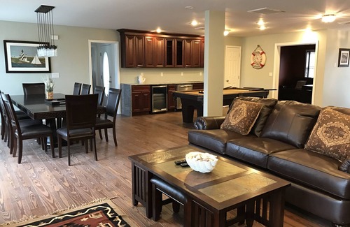Sagamore House | 6bed/4bath one-level Cape Cod Villa, New Listing!