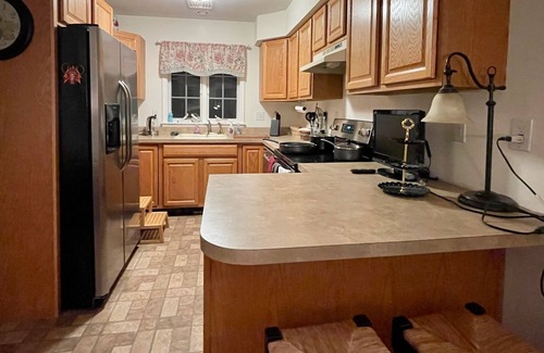 Sagamore House | 6bed/4bath one-level Cape Cod Villa, New Listing!