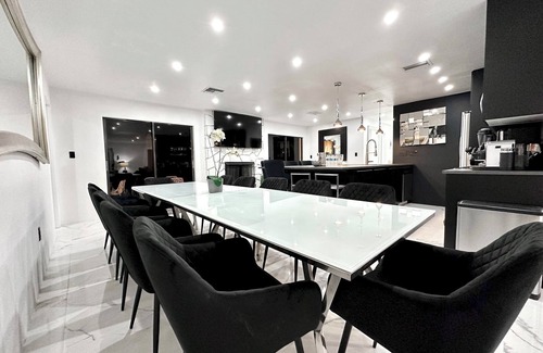 Saddlebrook Villa | 6BR 4BA TampaGolfVilla by AmericanVacationLiving