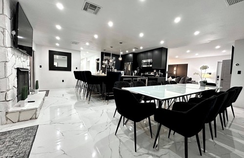 Saddlebrook Villa | 6BR 4BA TampaGolfVilla by AmericanVacationLiving