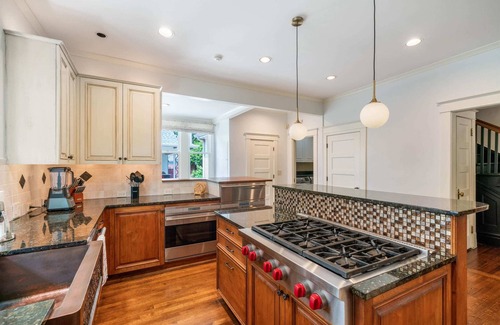 Central Gardens House | 6BR Home | Private Pool & Spa | Games | Gazebo