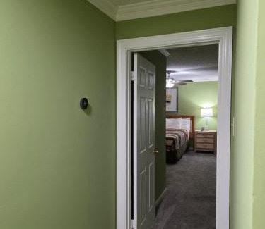 Cordova House | 6BR in Suburban area close to Freeway and Galeria