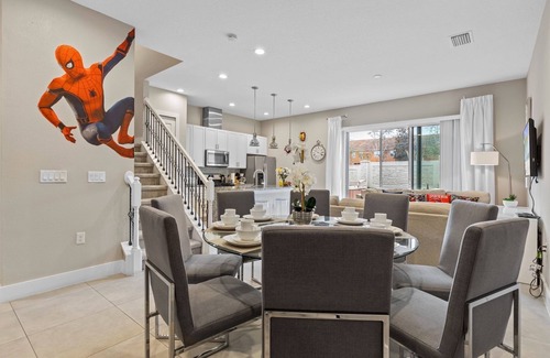 Crestwynd Bay Villa | 6BR Villa w/Themed Rooms - Sleeps 14 - 10min to Disney - WiFi + Gym