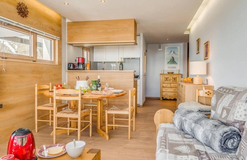 Le Lavachet Apartment | 6th floor, view mountain, balcony, tv, ski locker, 55m², Tignes