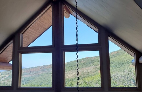 Silver Summit House | 7,000 square foot custom Log Ski Lodge with unbelievable view of the slopes