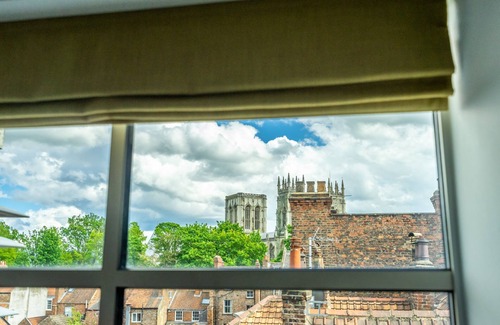 Bootham Apartment | 7 Aspire - a family break that sleeps 4 guests in 2 bedrooms