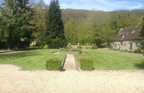 La Foret-Auvray House | 7-bedroom house with large private yard