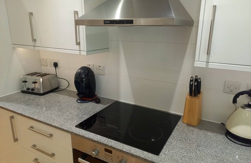 St Ives Apartment | 7 Cordyline Court - an apartment that sleeps 5 guests in 2 bedrooms