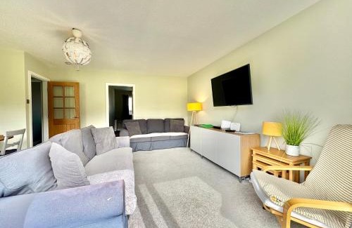 Trearddur Bay House | 7 Isallt Lodges-3 bed-Ground Floor-Outside seating