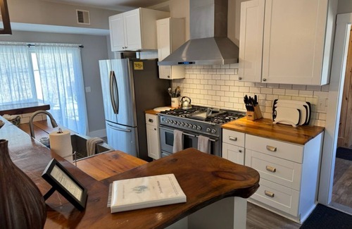 Jackson Other | 7 Meserve · "The Jackson House", Great Location, Hot Tub, View