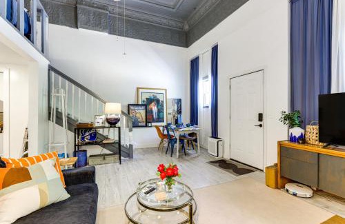 Cincinnati Apartment | 7 Mi to Dtwn Charming Couples Cove in Cincinnati