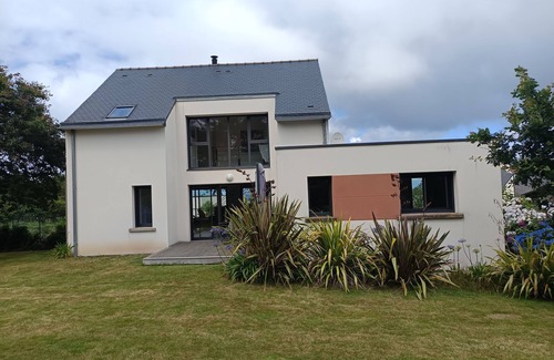 Penvenan House | 7-minute walk to the sea, sailing school. Ker Botrel house ideal for vacations