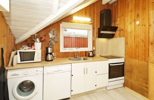 Dannemare House | 7 person holiday home in Dannemare