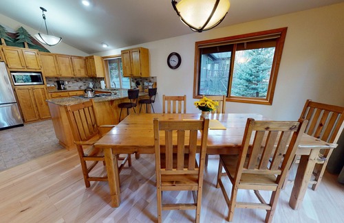Deer Park House | 7 witchhazel | 3 BR/2 BA, Sleeps 6