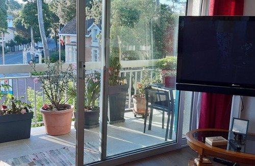 Royan Apartment | 70 m² apartment with balcony near a park and 400 m from the sea