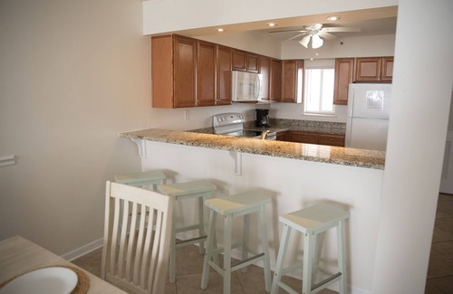 Holiday Isle Condo | 705 Destin on the Gulf Beach Chair Service Included, Owner managed