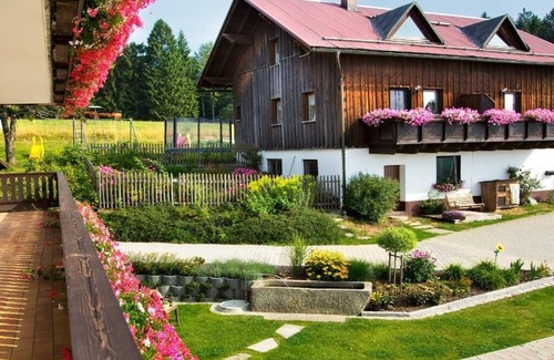 Grainet Apartment | 70qm-ferienwohnung auf Zwei Stockwerken für bis zu Vier Personen