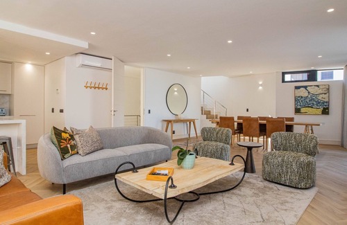 Hermanus City-Centre Apartment | 74 on Marine