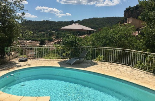 Cotignac House | 75 m² House ∙ 2 bedrooms ∙ 4 guests
