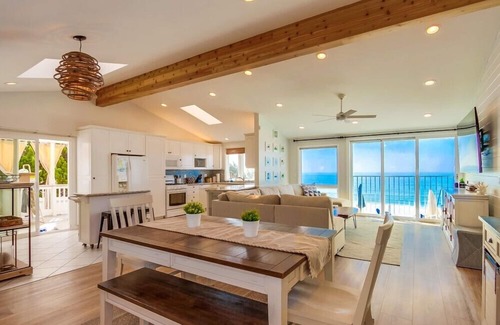 Leucadia Villa | 75' Ocean Front Villa on 1/3 Acre * 10ksf Outdoor Space * A/C