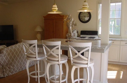 Townsend's Inlet House | 7904 Central Avenue West