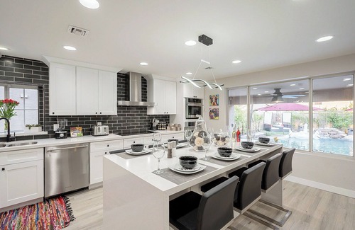 New River Ranch House | 7BR/4BATH Paradise w/HEATED Pool, Billiards, Arcade Room, Hot Tub & Mini Golf