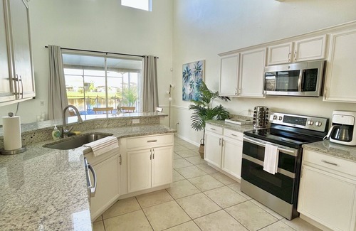 Crescent Lakes House | 7BR POOL/SPA RENTAL NEAR DISNEY, ETC