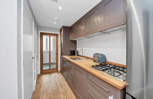 Bury St Edmunds House | 7D Albert St - sleeps 4 guests with parking on request