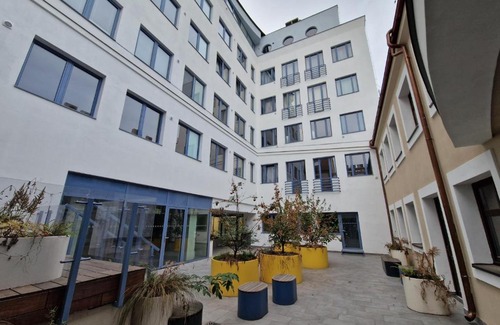Old Town Apartment | 7thHeaven centre suite FREE PARKING in the building