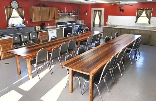 Michael Cabin | 8-Bedroom Lodge, each with 2 single beds. Room 1