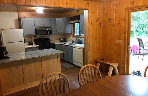 Pequot Lakes House | 8 bedroom unit for up to 18+ people on the Whitefish Chain of lakes in Minnesota