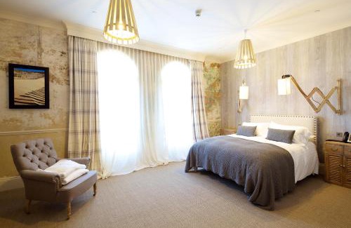 St. Helier Hotel | 8 Beresford Street