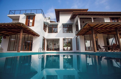 Hikkaduwa Villa | 8 BR Private Villa w/Pool & Staff – Ideal for Large Groups Near Hikkaduwa Beach