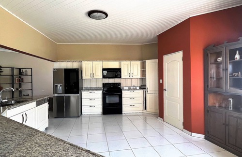 Bakval Villa | 8-Guest Villa with Breathtaking Nature Views