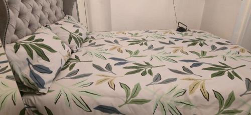 Haydock House | 8 Guests - Free Parking - Full Equipped House