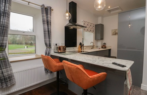 Penrith Cottage | 8 LITTLE MELL FELL, pet friendly, with a garden in Pooley Bridge