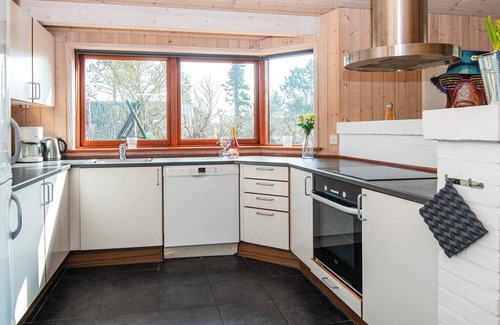 Pøt Strandby House | 8 person holiday home in Juelsminde