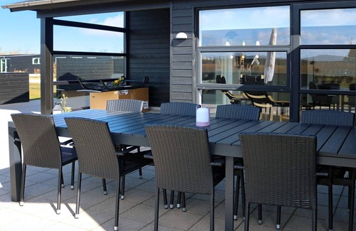 Oster Hurup House | 8 person holiday home in Hadsund-By Traum