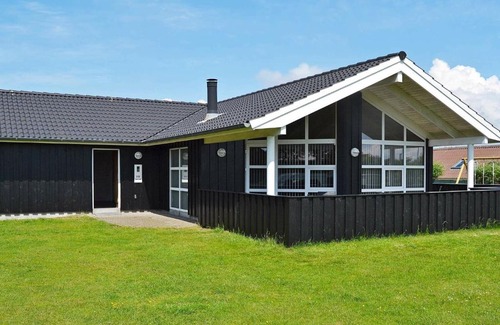 Rindby Strand House | 8 person holiday home in Fan