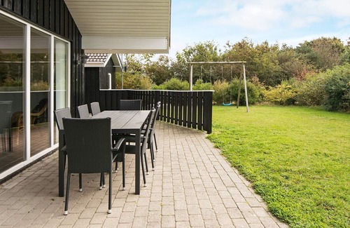 Skaven Strand House | 8 person holiday home in Tarm