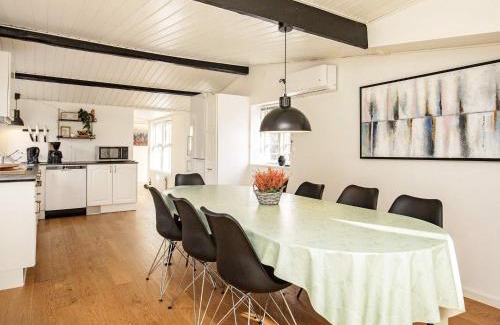 Hoensinge House | 8 person holiday home in Vig-By Traum