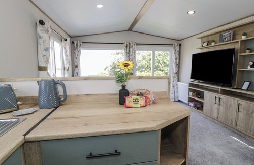 Llwyngwril Cottage | 8 PUFFIN WAY, family friendly, country holiday cottage in Llwyngwril